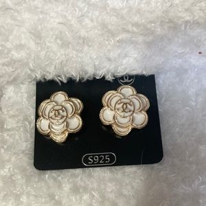 Beautiful post earrings